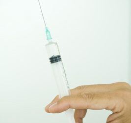 Info FFA : Fake news sur la vaccination et les contrats d’assurance